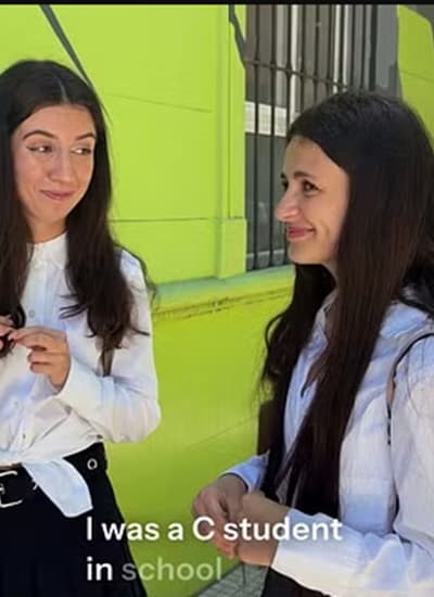 Sự nổi loạn đầy cám dỗ của những nữ sinh sau giờ học